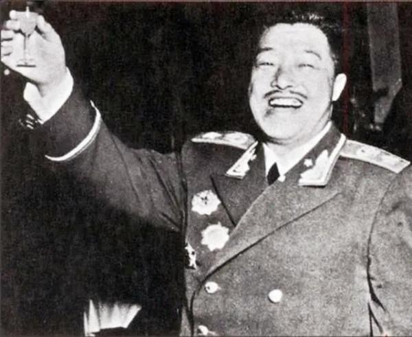 十大元帥墓地今何在?元帥們去世後都葬在了哪裡?蒼松翠柏掩忠魂 十大元帥墓地今何在?元帥們去世後都葬在了哪裡?蒼松翠柏掩忠魂