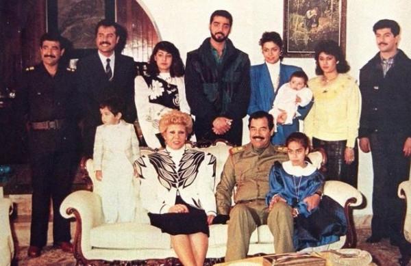 “惡魔太子”烏代：洩私憤一棍送走父親心腹，還把情敵拿去喂獅子