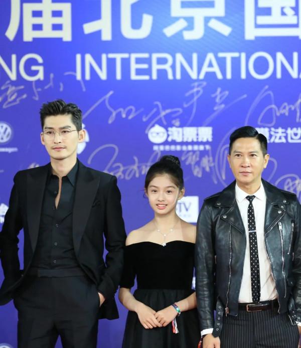 《長津湖》裡一個鏡頭上熱搜，14歲的艾米到底什麼來頭