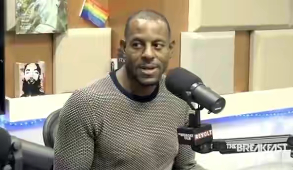 最草根FMVP爆料16年總決賽被外界原因影響,但比賽未被操控 最草根FMVP爆料16年總決賽被外界原因影響,但比賽未被操控