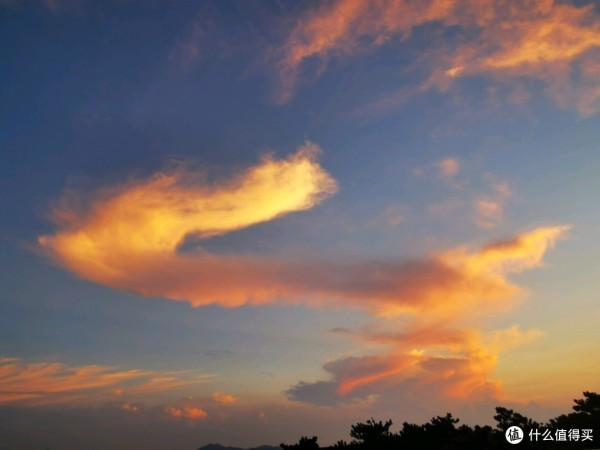 開小奔奔去廬山避暑，38°夏日凍得半路發抖