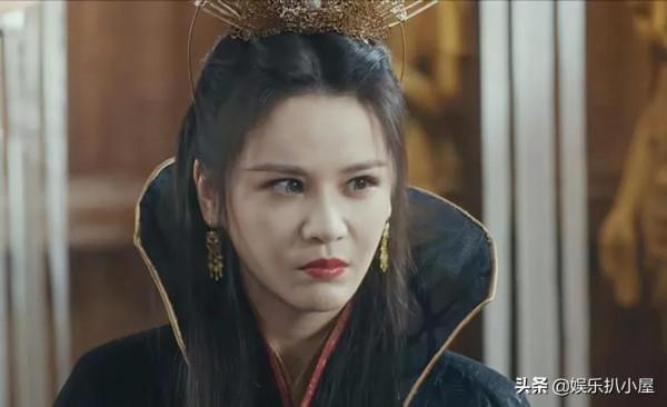 邱意濃是《追龍2》顏值擔當，在《倚天》被嘲整容，網友相差太大