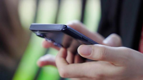 首發價1799！moto edge S30體驗，首款888 Plus+LCD屏手機靠得住嗎？