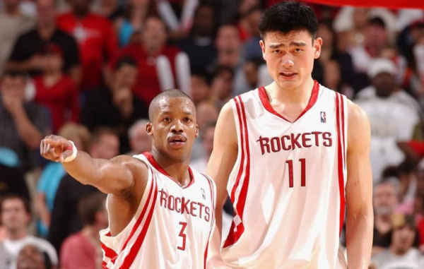 弗朗西斯:他是“弗老大”,也是讓隊友無語、教練頭疼的“毒瘤” 弗朗西斯:他是“弗老大”,也是讓隊友無語、教練頭疼的“毒瘤”