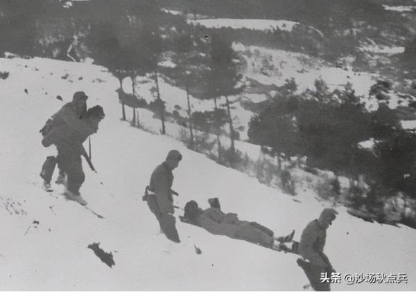 志願軍一名擔架員，救下47名戰友又殺敵39人，獲一級戰鬥英雄稱號