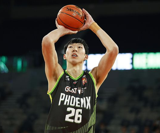 2項資料減半，新疆34歲老將沒有接班人，靠阿的江之子留不住周琦