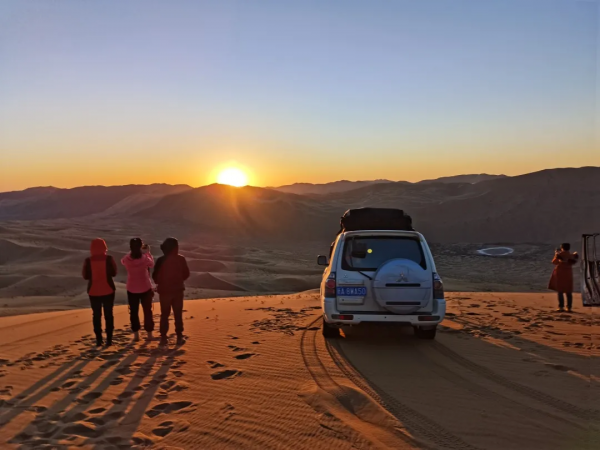 毫無懸念!今年最美的國內秋天,果然還是額濟納 毫無懸念!今年最美的國內秋天,果然還是額濟納