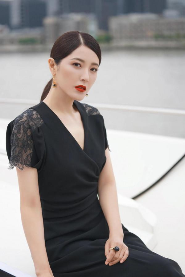 十位女星養眼美圖欣賞，個個美若天仙，你最喜歡誰呢？