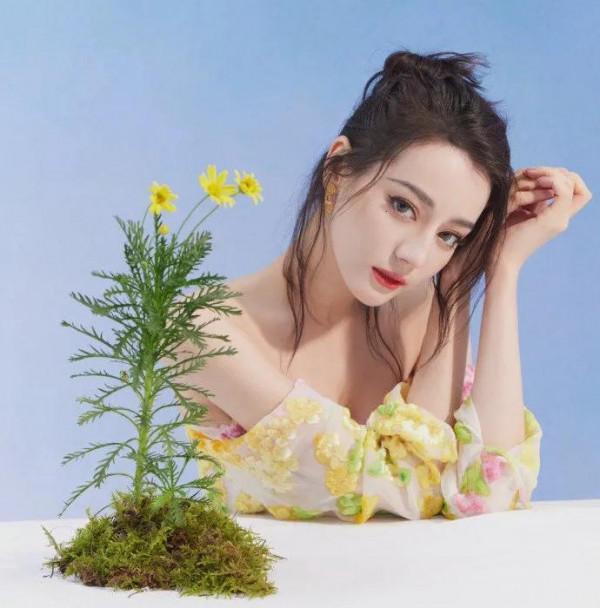 實力偶像小花旦迪麗熱巴寫真集 實力偶像小花旦迪麗熱巴寫真集