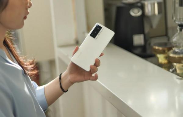 vivo X70 Pro 「獨白」配色上手實拍