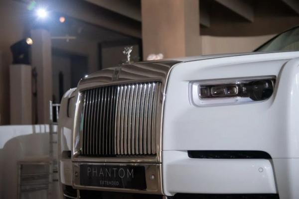 春節來看看蘭花吧！勞斯萊斯為新加坡打造的&OpenCurlyDoubleQuote;蘭花&rdquo;幻影實車亮相