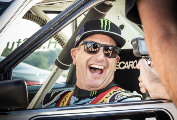 漂移大神與奧迪強強聯手，全面推動電動化