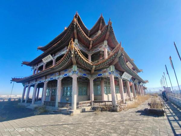 一路走來一路拍，只是想把美景分享給朋友們