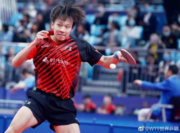 CCTV5直播:世界第一3-0霸氣衝冠!馬龍、許昕2個3-2險勝 CCTV5直播:世界第一3-0霸氣衝冠!馬龍、許昕2個3-2險勝