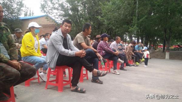 在新疆,地方村及村民與團場連隊職工待遇有啥區別?看完漲知識了 在新疆,地方村及村民與團場連隊職工待遇有啥區別?看完漲知識了