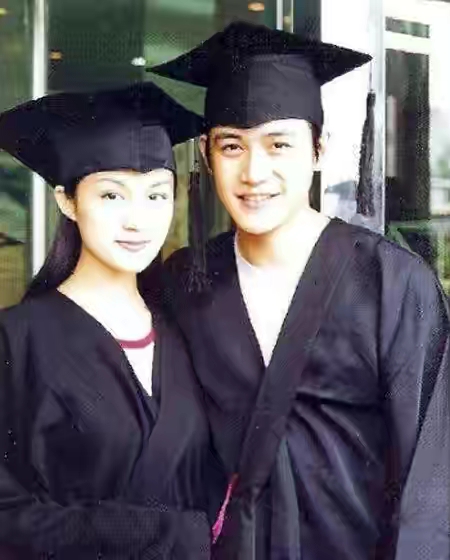 8個娶了初戀的男明星,幾十年沒緋聞,王雷、黃渤一生只愛一個人 8個娶了初戀的男明星,幾十年沒緋聞,王雷、黃渤一生只愛一個人