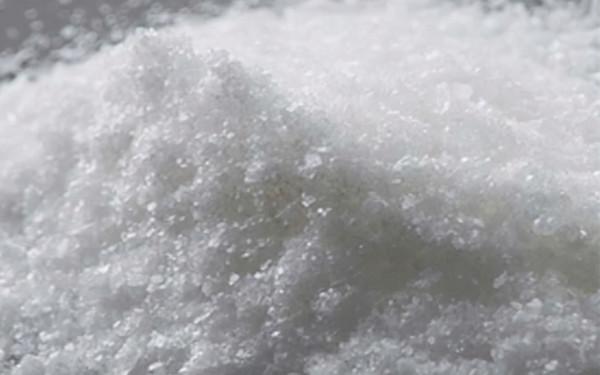 曲酸有致癌物,含曲酸成分的化妝品還能使用嗎?會不會引起面板癌 曲酸有致癌物,含曲酸成分的化妝品還能使用嗎?會不會引起面板癌