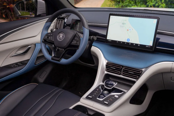 不選哈弗長安就選它!全新發動機超省油,10萬出頭就能買 不選哈弗長安就選它!全新發動機超省油,10萬出頭就能買