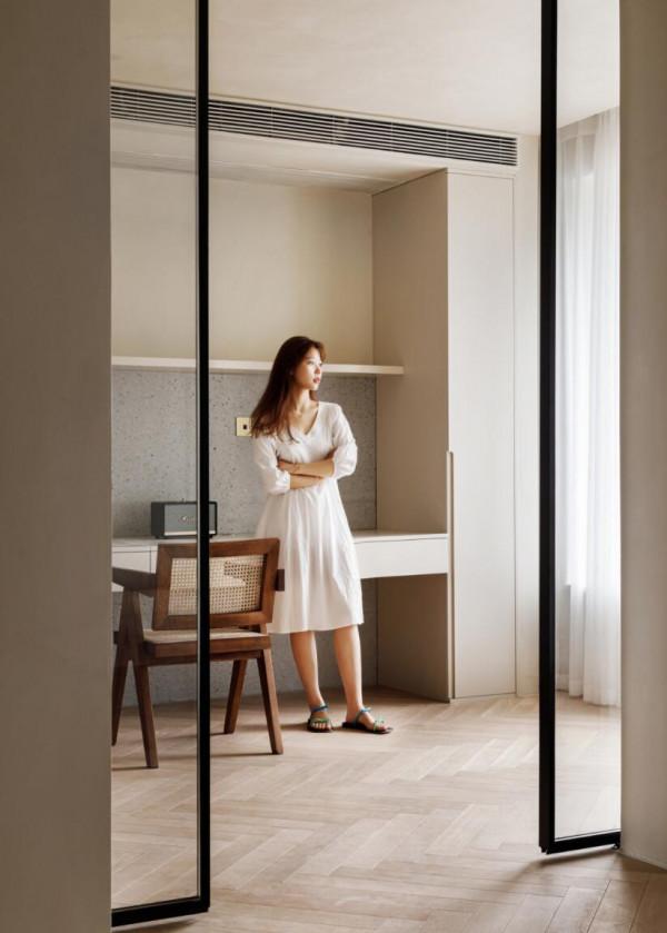 她143㎡新家,全屋不用乳膠漆,一進門就彷彿來到了“美術館” 她143㎡新家,全屋不用乳膠漆,一進門就彷彿來到了“美術館”