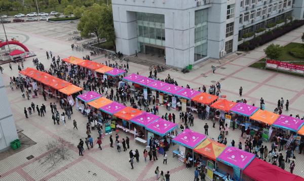 國企公開向社會招聘“正式工”,計劃招錄5000人,往屆生也可報名 國企公開向社會招聘“正式工”,計劃招錄5000人,往屆生也可報名