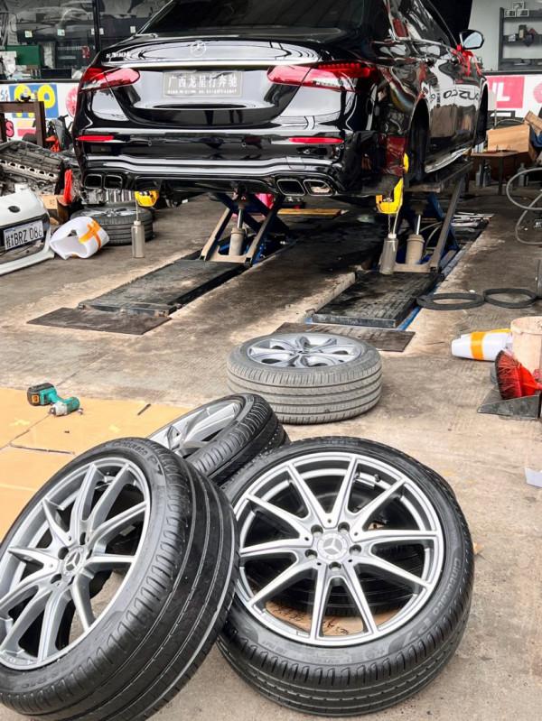 提車直奔改裝店 新款賓士E級改裝案例