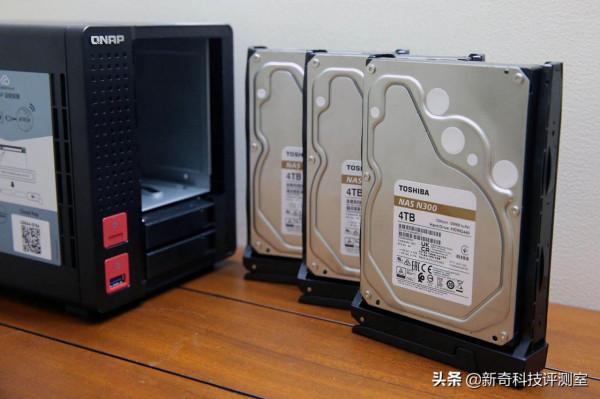 機械硬碟組RAID 0並非最快,威聯通TS-564存取對比測試 機械硬碟組RAID 0並非最快,威聯通TS-564存取對比測試