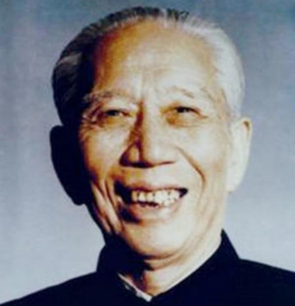 鐵道兵的歷任司令員都是誰，他們的任期各是多少，誰的任期最長？