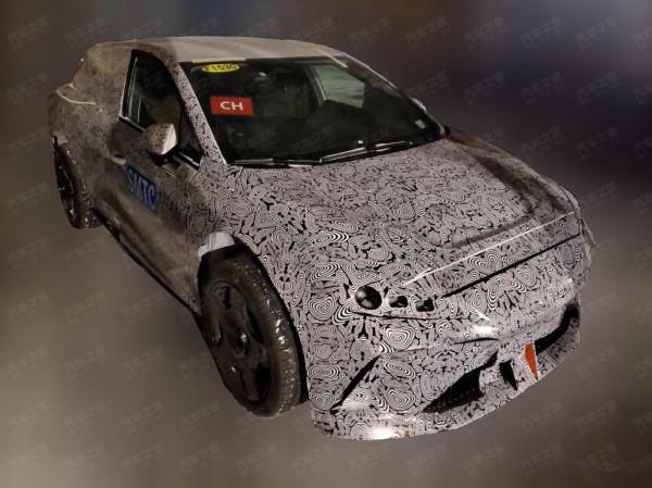 名爵全新電動車曝光，兩廂造型，採用後獨立懸掛