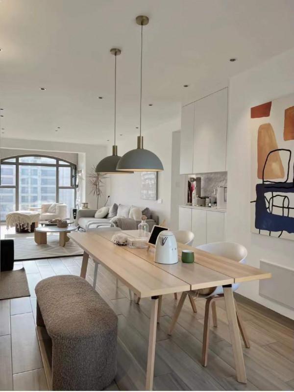 江蘇90後夫婦，堅持全屋打滿櫃子，98㎡小家裝得堪稱收納教科書