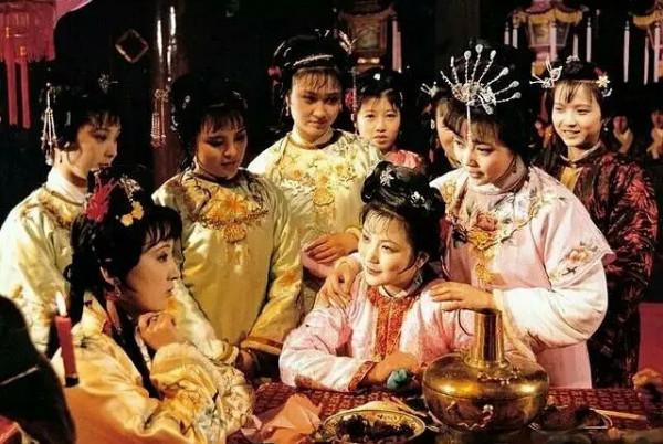 紅樓物語 | 黛玉的珍珠簪有多高階?後宮美人的愛物,清朝的流行款 紅樓物語 | 黛玉的珍珠簪有多高階?後宮美人的愛物,清朝的流行款