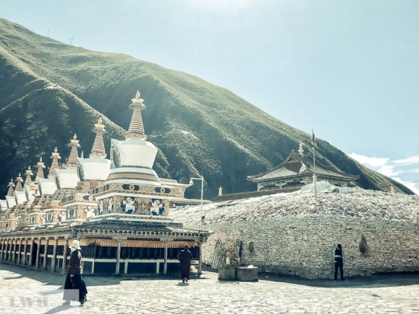 兩個人，一輛車，阿里北線無人區穿越