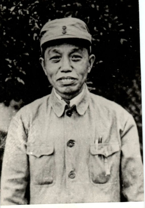 父親失蹤14年,1949年兒子被省委書記叫去談話才知:父親是特工 父親失蹤14年,1949年兒子被省委書記叫去談話才知:父親是特工