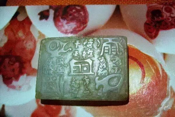 新結緣的玉石怎麼會死?死玉還能戴嗎? 新結緣的玉石怎麼會死?死玉還能戴嗎?