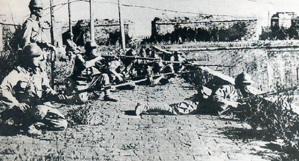 張學良被軟禁54年，蔣介石以3個條件換他自由，張學良為何不答應