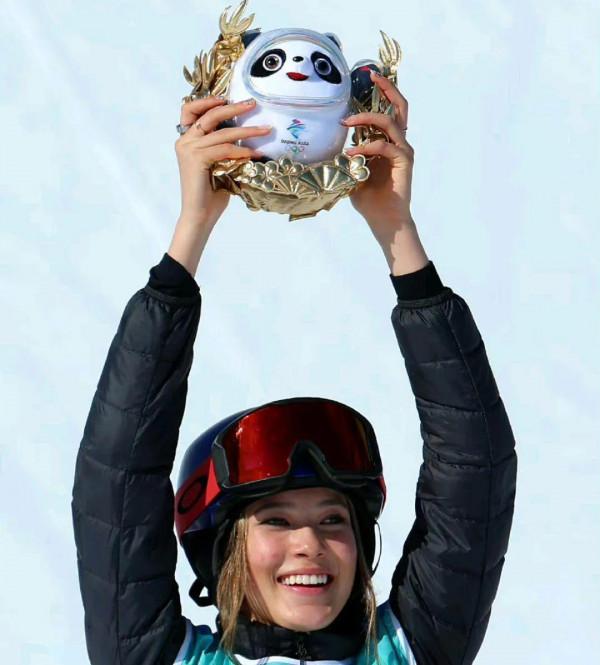 谷愛凌五環美甲太漂亮了