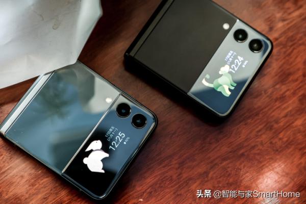 三星新一代Galaxy Z系列摺疊屏手機如何?媒體品鑑會上我們用了用 三星新一代Galaxy Z系列摺疊屏手機如何?媒體品鑑會上我們用了用