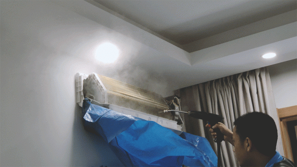 京東自營的空調拆洗服務不止一家?我叫了兩家上門對比 京東自營的空調拆洗服務不止一家?我叫了兩家上門對比