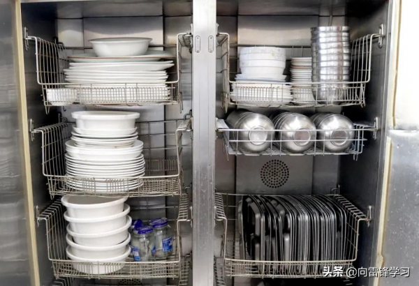 “刀光劍影”,這次的飯菜有“硝煙味”! “刀光劍影”,這次的飯菜有“硝煙味”!