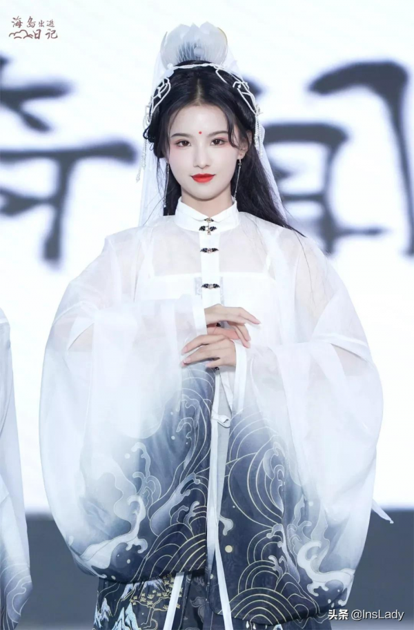 夠了,請娛樂圈停止批次生產趙露思 夠了,請娛樂圈停止批次生產趙露思