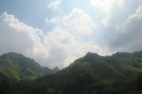 三山五嶽奇為首，千年人文石門山 訪福建周寧樓坪古村 記者 張桂守