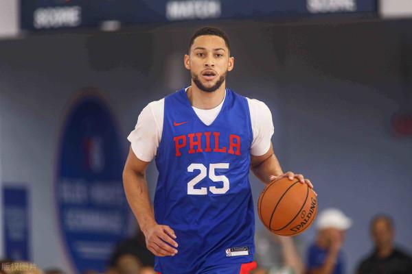 詹皇復出被血虐，但莫笑下山的神，媒體認為的詹皇接班人怎麼樣了