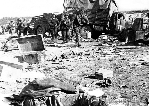 奇襲白虎團還有一支神勇的小分隊,戰鬥驚險激烈,斃敵200多人 奇襲白虎團還有一支神勇的小分隊,戰鬥驚險激烈,斃敵200多人