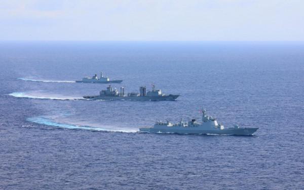 守在那片海——海軍第38批護航編隊執行亞丁灣護航任務記事 守在那片海——海軍第38批護航編隊執行亞丁灣護航任務記事