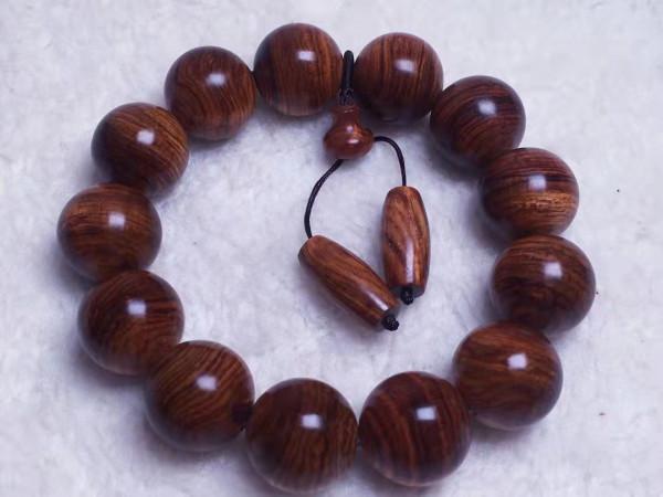 這四種垃圾手串居然也能賣高價？文玩圈也太亂了吧？