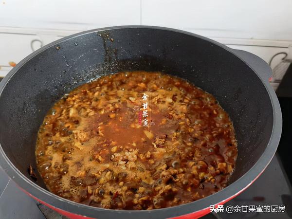 肉臊子湯麵備受歡迎，家常做法簡單味美，管飽又暖胃，太讚了