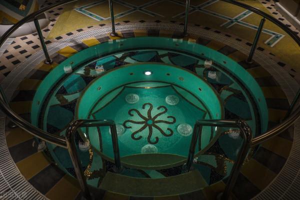 世界知名玻璃建築：迪拜帆船酒店