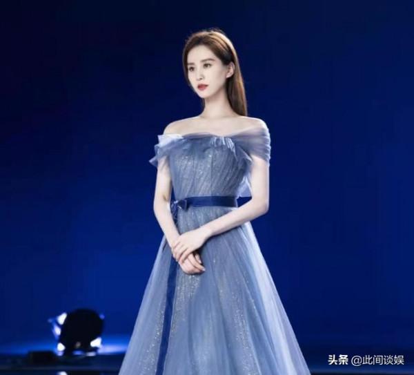 劉詩詩登上《時尚芭莎》閉年刊,baby新封面返璞歸真,偽素顏出鏡 劉詩詩登上《時尚芭莎》閉年刊,baby新封面返璞歸真,偽素顏出鏡