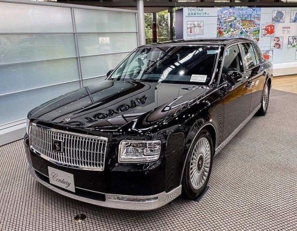 新款豐田&OpenCurlyDoubleQuote;世紀&rdquo;曝光！豪華媲美賓利，尺寸看齊紅旗L5，誰更帥氣