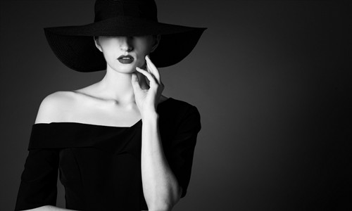 “嫁”這個字如其字形所示,意味著成為夫家的女人 “嫁”這個字如其字形所示,意味著成為夫家的女人