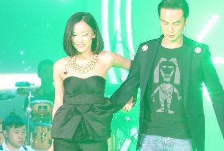 耿樂:拋棄相戀8年的孔琳,轉身愛上柯藍,今47歲偷偷結婚生一子 耿樂:拋棄相戀8年的孔琳,轉身愛上柯藍,今47歲偷偷結婚生一子